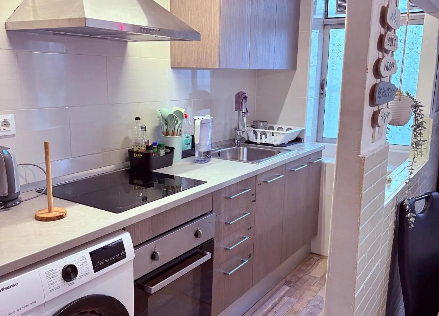Stunning Flat For 6 People 3 Blocks From The Beach Plus Welcome Breakfast Barcelona 0*,  Spain