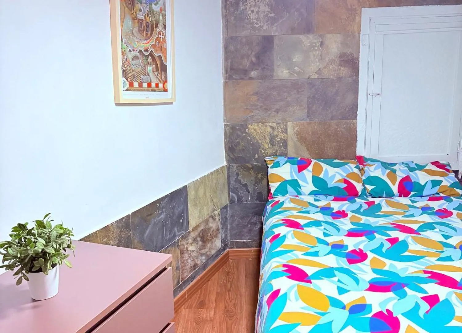 Apartment Stunning Flat For 6 People 3 Blocks From The Beach Plus Welcome Breakfast Barcelona Spain