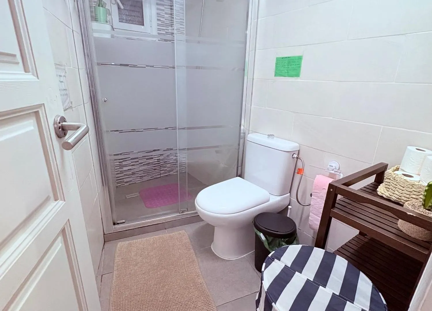 Stunning Flat For 6 People 3 Blocks From The Beach Plus Welcome Breakfast Barcelona 0*,